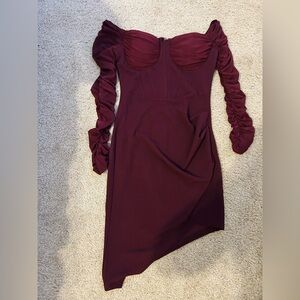Size S Off the Shoulder burgundy Dress 🩷